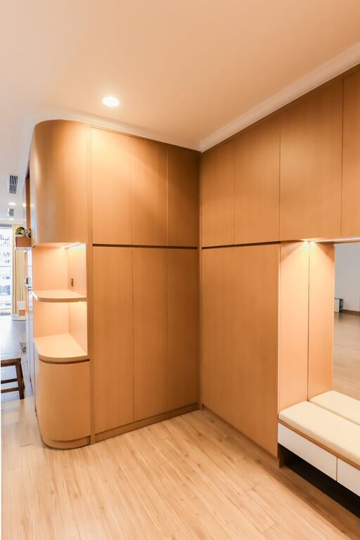 Jak efektywnie organizować przestrzeń w niewielkich mieszkaniach